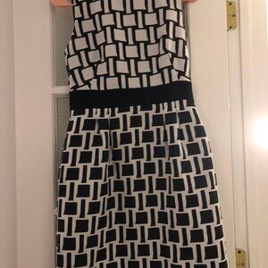 Tahari Arthur & Levine